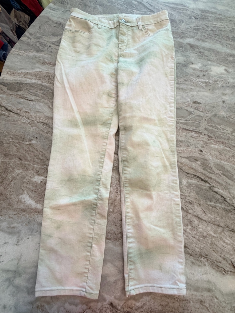 Chico’s So Slimming Girlfriend Slim Ankle Jeans 00 Pastel Brushstroke 28”